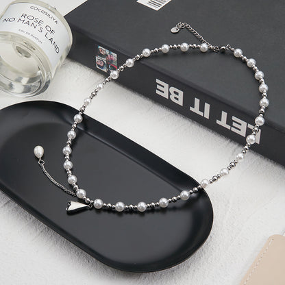 Piper Pearl Hang Heart Pendant Necklace