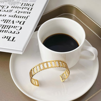 Zara Round Dot Bracelet