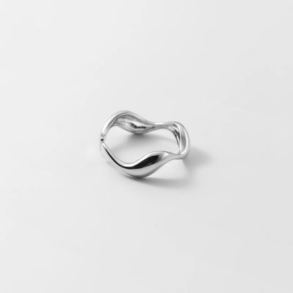 Wave Band Ring