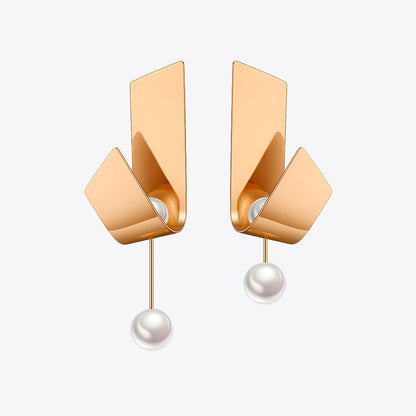 Verena Pearl Drop Earings